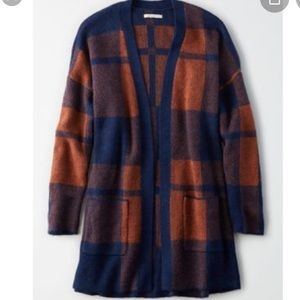 American Eagle Long Sleeve Checkered Cardigan